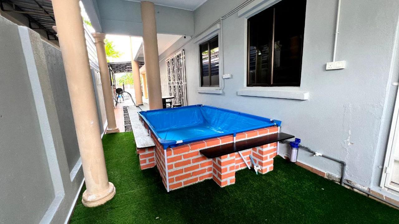 Yb Guest House 4 Bilik 5 Katil Chukai Zewnętrze zdjęcie