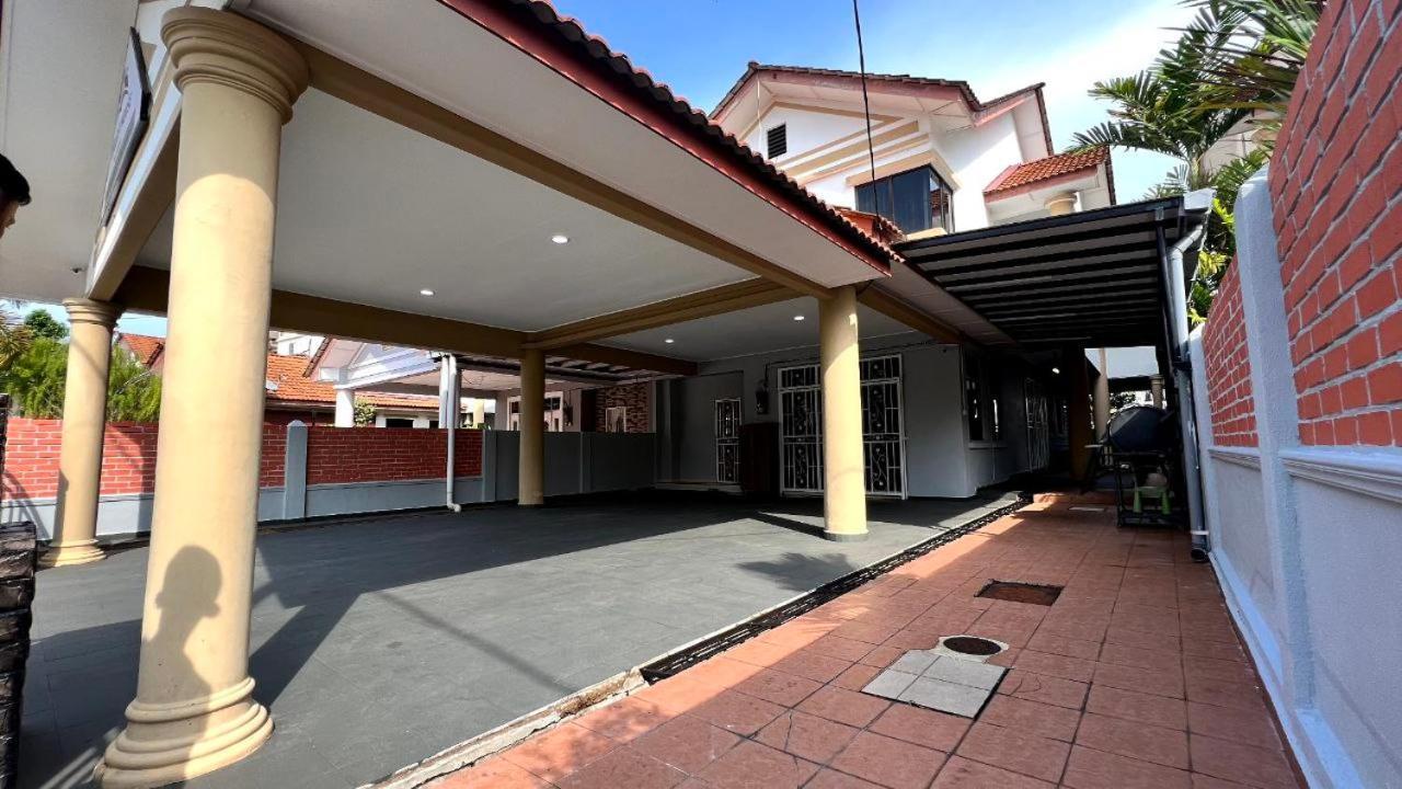 Yb Guest House 4 Bilik 5 Katil Chukai Zewnętrze zdjęcie