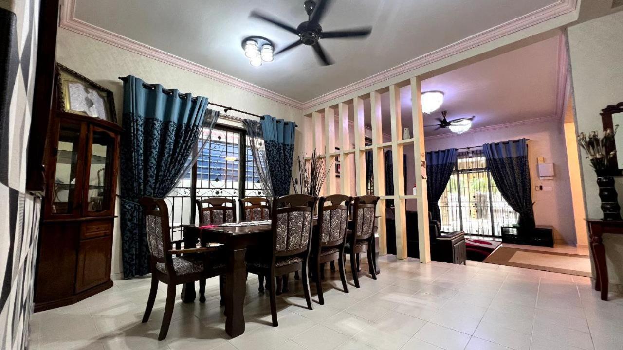 Yb Guest House 4 Bilik 5 Katil Chukai Zewnętrze zdjęcie